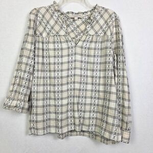 LOFT Cream Pattern Blouse M Long Sleeve Lightweight